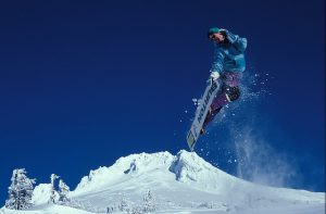 snowboarding-1734841_640